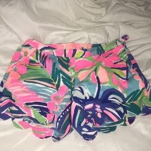 Lilly Pulitzer scalloped shorts